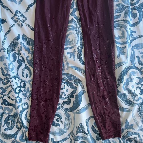 Lululemon Wunder Under leggings - 27” (special edition) - Picture 2 of 4